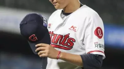 롯데 2연승은 물거품으로 원인은 유령 송구의 비극!