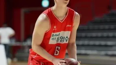 대학 최고 가드 신인 이정현의 활약이 돋보였다.
