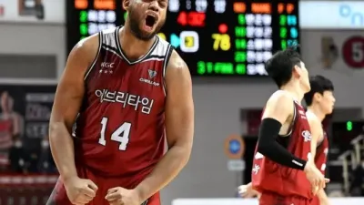 스펠맨의 퀄리티 있는 활약으로 팬들을 열광 시키다.