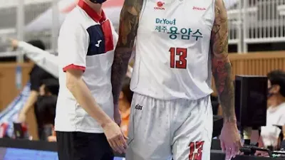 오리온 결국 라둘리차를 보내고 데릭슨 영입