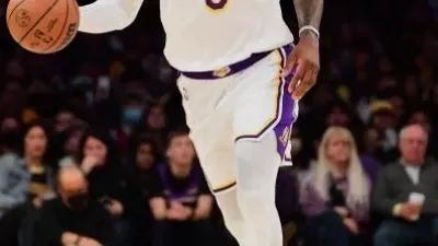 NBA 조던 이후 11년 만에 총 수입 10억 달러 부자 선수 르브론 제임스