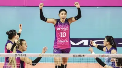 여자 배구 돌아온 김연경 맹활약 흥국생명 페퍼 저축은행 완파