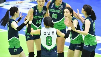 우승후보 현대건설 김연경이 있는 흥국생명에 3-1 승리
