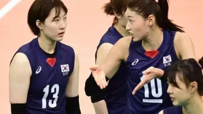 흥국생명 김연경과 한국도로공사 박정아 맞대결