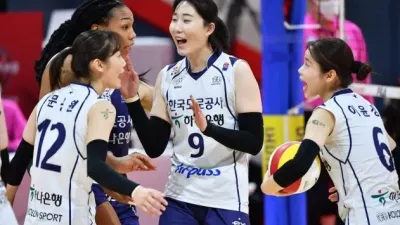 한국도로공사 부상 복귀 박정아, 캣벨 맹활약 3연승