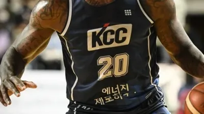 5연패 탈출 KCC 구세주는 라건아의 맹활약이 있었다.