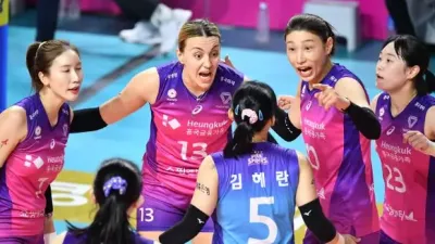 김연경이 버티는 흥국생명 챔피언결정전 첫 경기 승리 장식