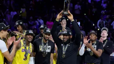 르브론, 데이비스 더블-더블 기록. NBA 토너먼트 챔피언 우승
