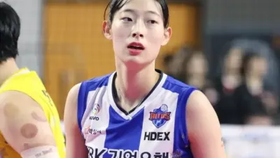 IBK 기업은행 최정민, V리그 여자부 블로킹 1위 도전 중