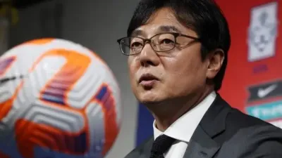 KFA의 황선홍 감독 임시 선임, 앞으로의 도전과 대응