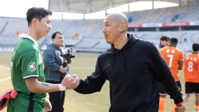 차두리, 프로 감독 첫 승… 화성 FC 창단 첫 승리