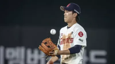 롯데의 복덩이 전민재 “주전? 그저 먼저 기회받은 선수일 뿐입니다”