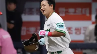 김웅빈 끝내기포, 12년 무명 설움 끝에 터진 눈물