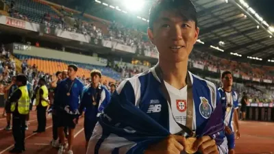 황인범, 포르투 데뷔전서 우승…입단 2주 만에 첫 트로피