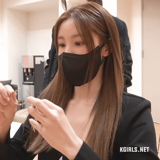 전효성 최근 가슴골 노출