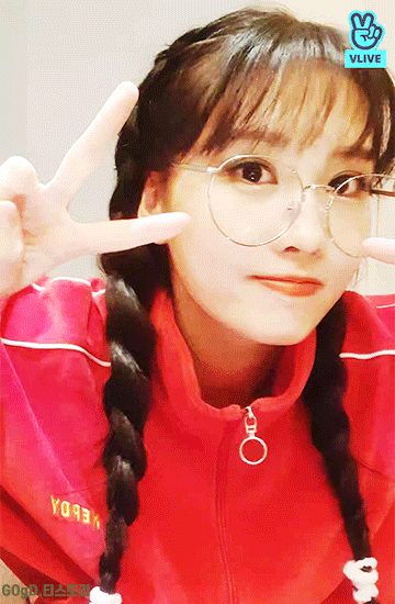 트와이스 모모 존예