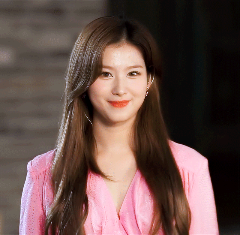 트와이스 사나 따라 고개 갸우뚱한 사람 손