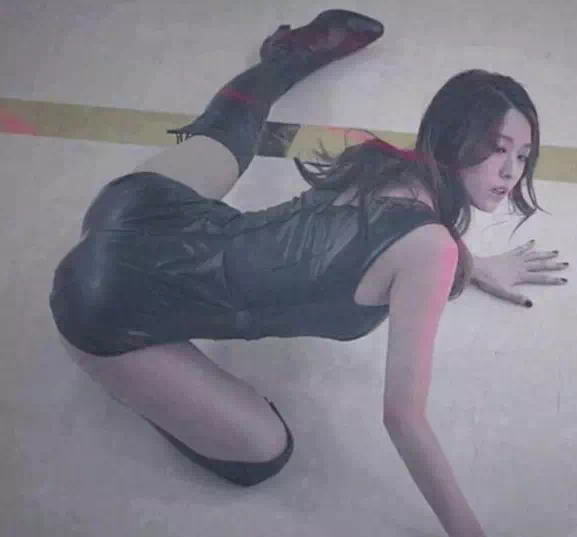 설현 섹시 포즈 ㅗㅜㅑ