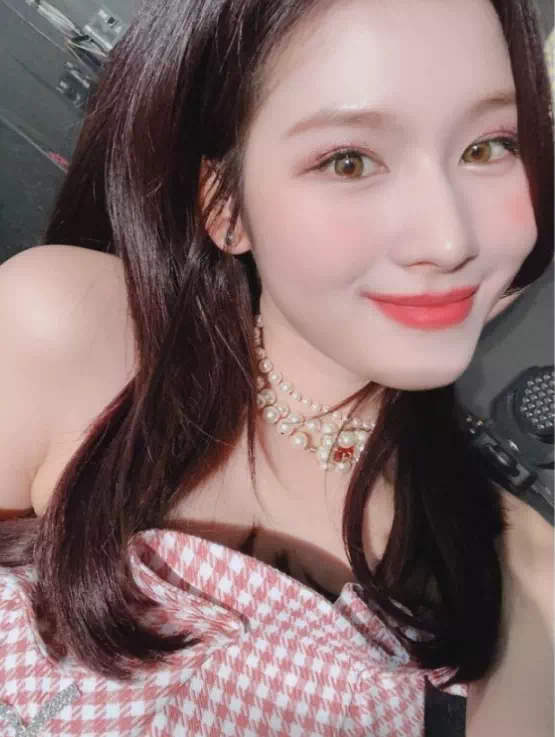 미모 지리는 여신 사나