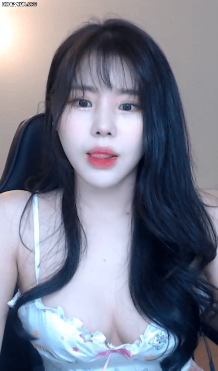 새하얀 피부 파닥이