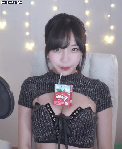 손 안대고 피크닉 마시기