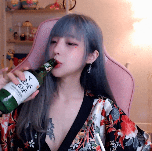 깡소주 마시는 유혜디