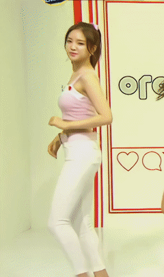 손나은 힙업된 스키니 입고 댄스