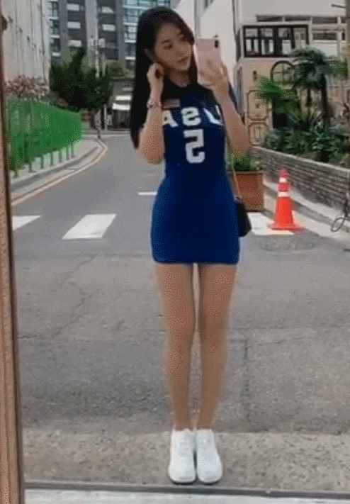 보정이 필요없는 신재은 몸매