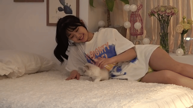 V 앱하는 걸그룹의 여우짓