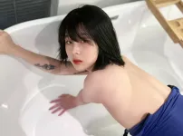 신개념 엉덩이 트임 패션