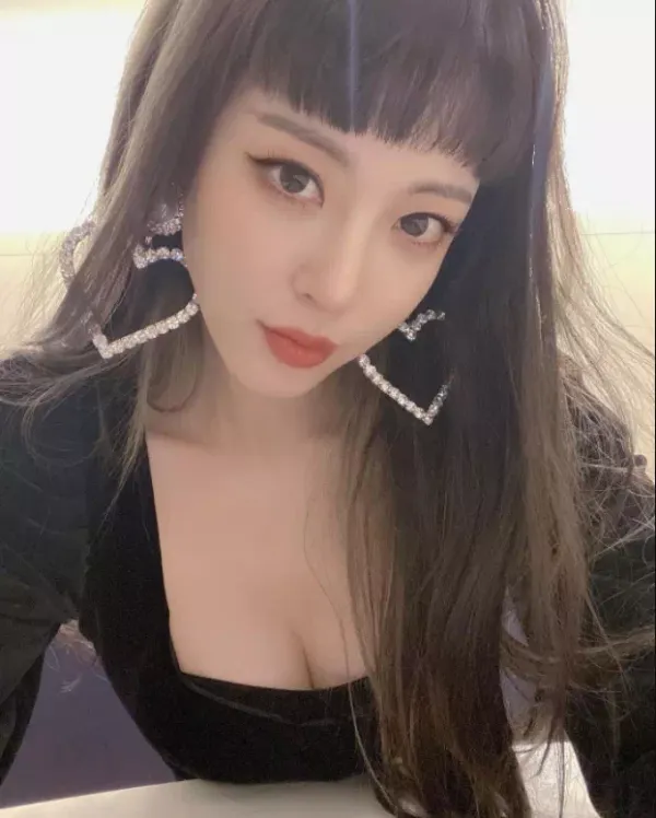 나이를 거꾸로 먹는 한예슬