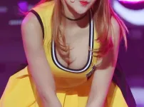 AOA 미드 원탑 유나